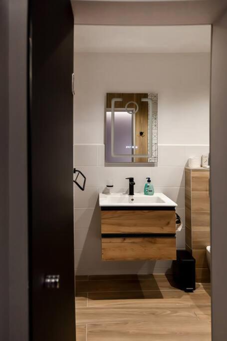 Very Spacious & Modern 3Bed Near Airport & Centre Sófia Exterior foto